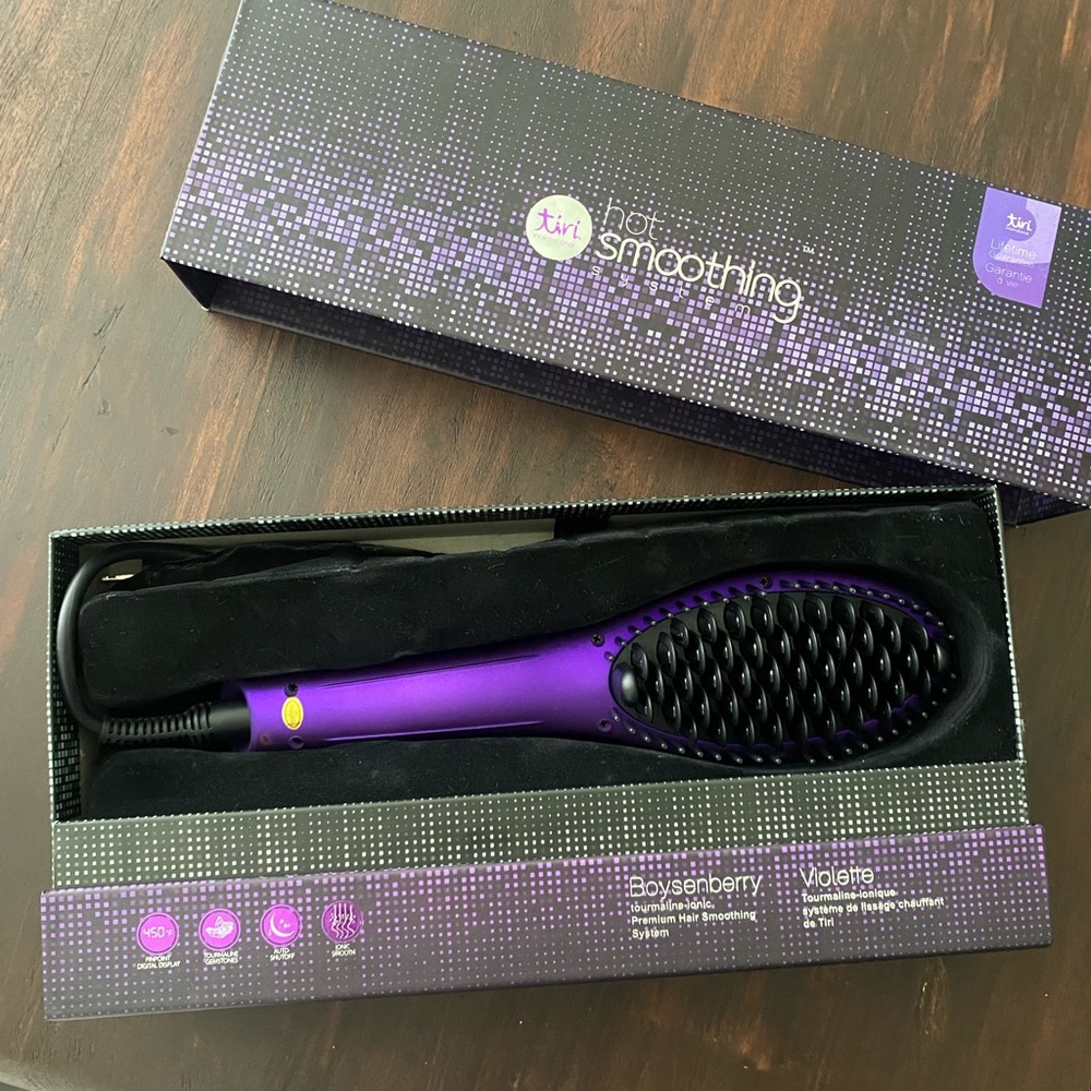 Tiri Hot Smoothing system brush.